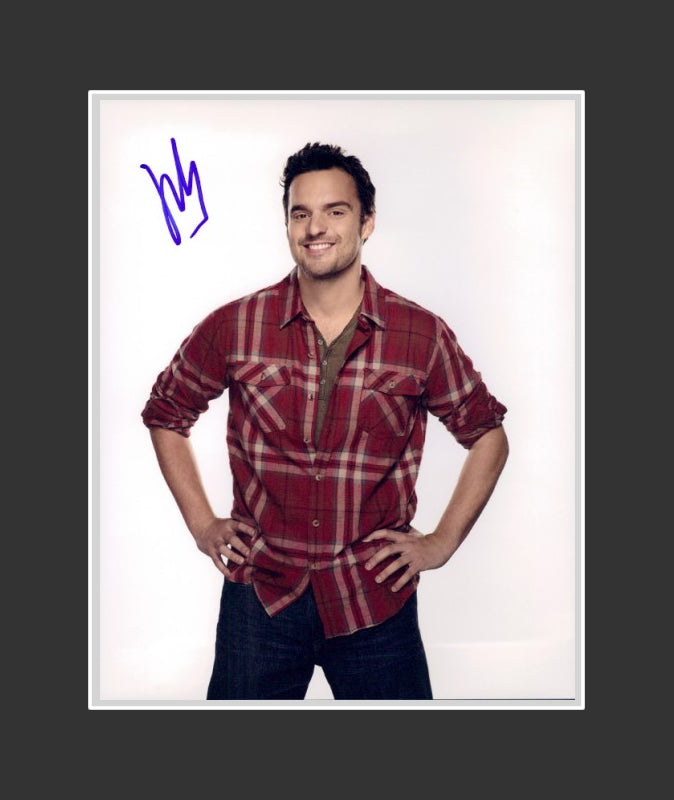 Jake Johnson Autograph | Actor | New Girl | No Strings Attached | Get Him to the Greek