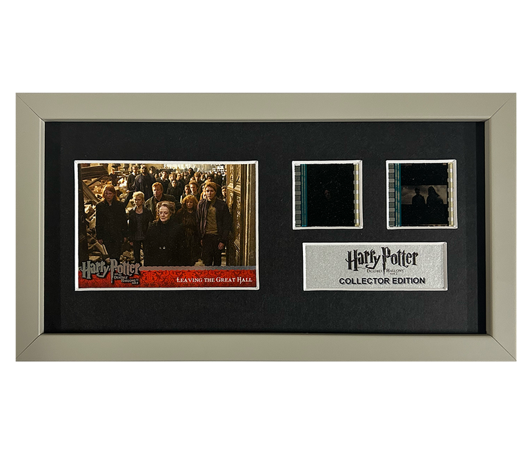 Harry Potter & Deathly Hallows Pt2 |  2 Cell with Original Trading Card Display