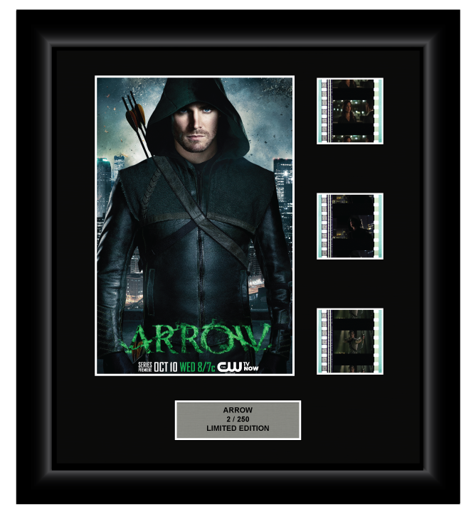 Arrow - Season 1 - 3 Cell Display
