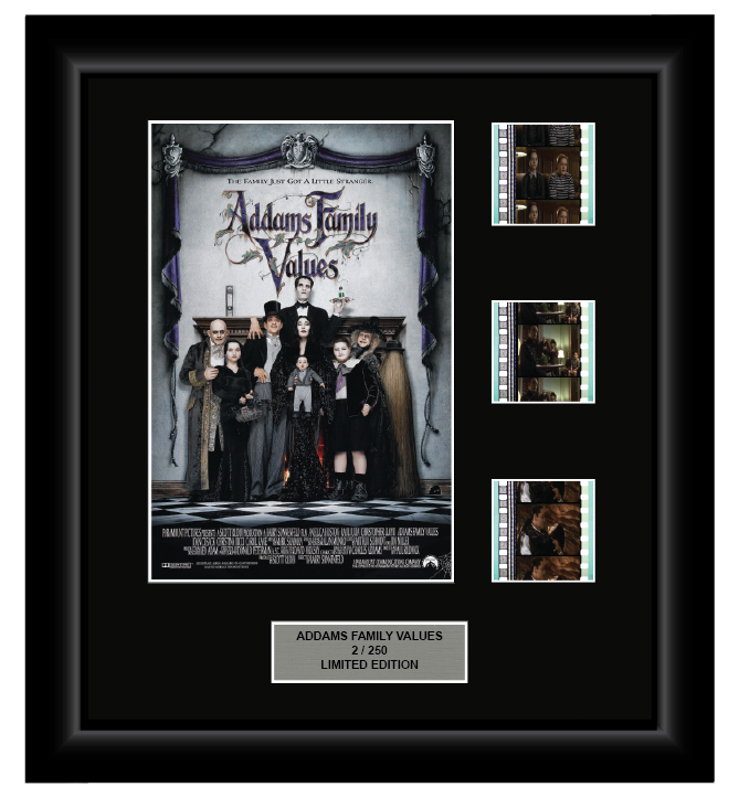Addams Family Values (1993)  | 3 Cell Display