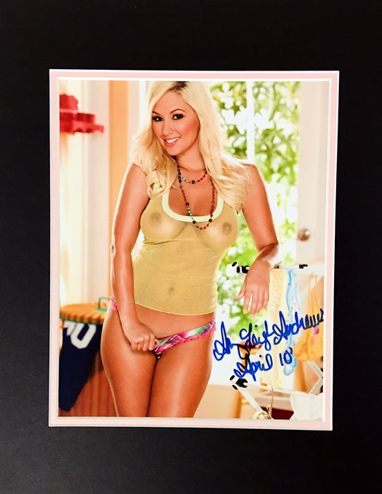 Amy Leigh Andrews Autograph | Playboy Playmate of the Month April 2010