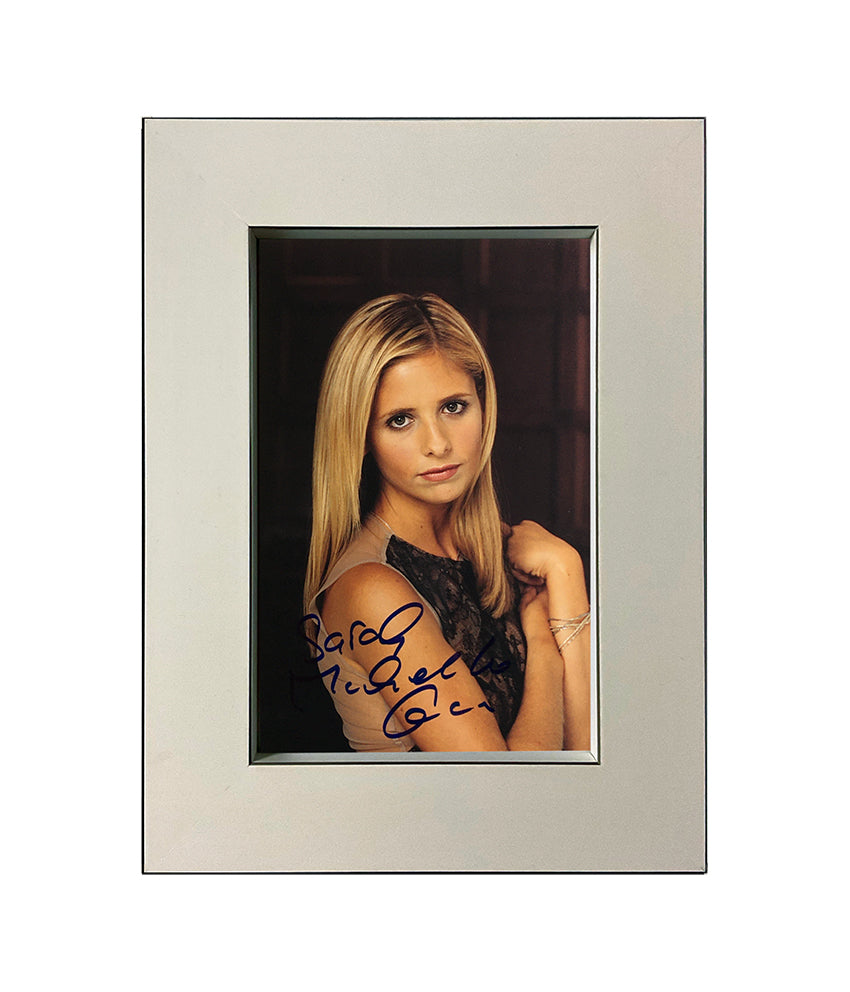 Sarah Michelle Gellar Autograph | Actress | Buffy