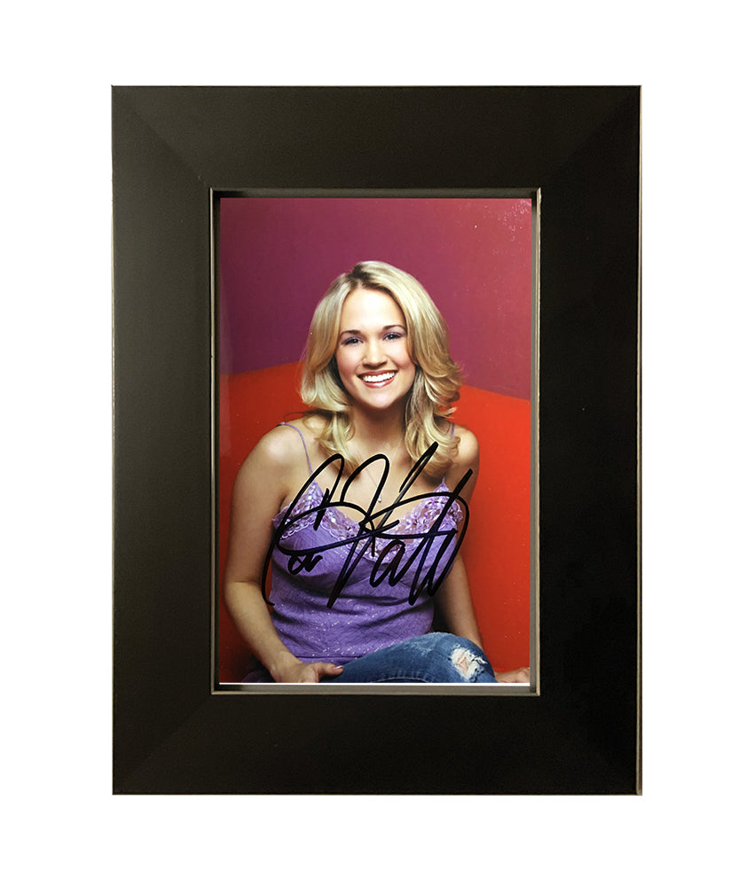 Carrie Underwood Autograph | Singer | Musician | Songwriter
