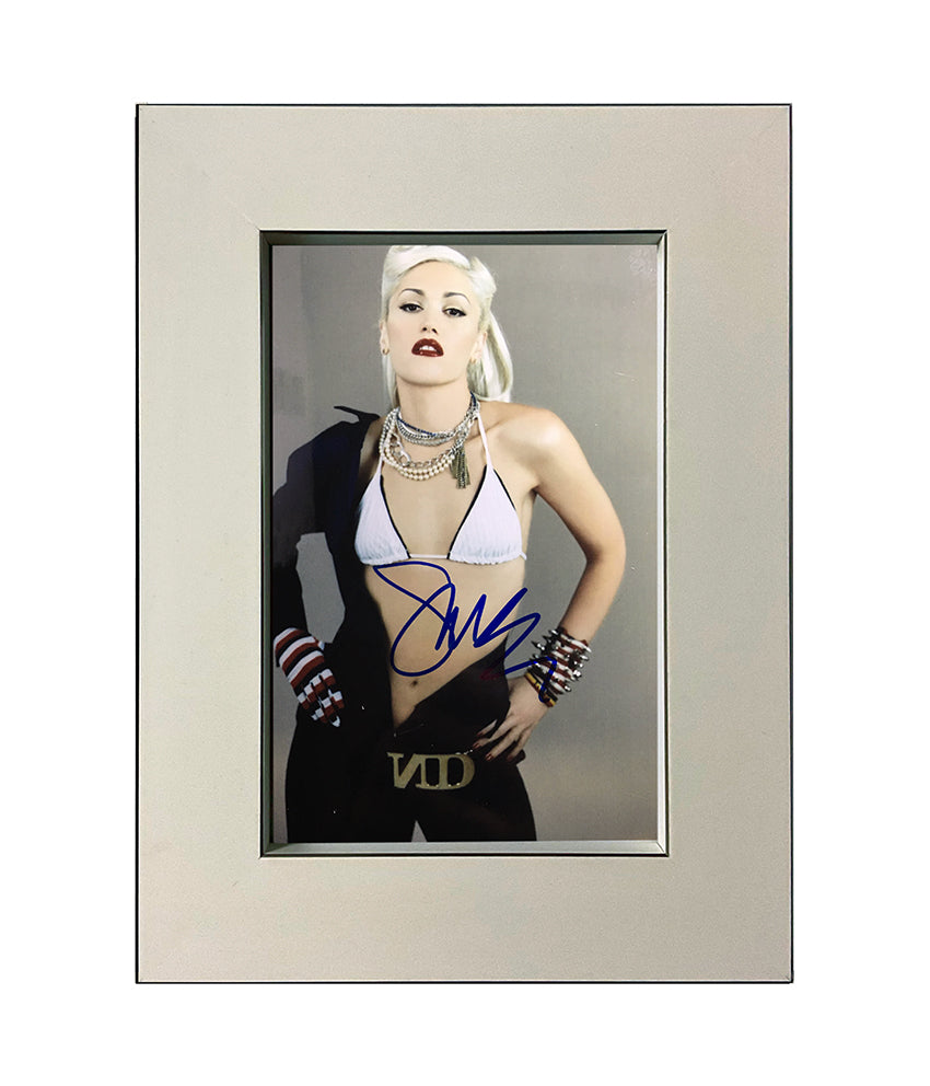 Gwen Stefani Autograph | No Doubt | Singer | Musician | Songwriter