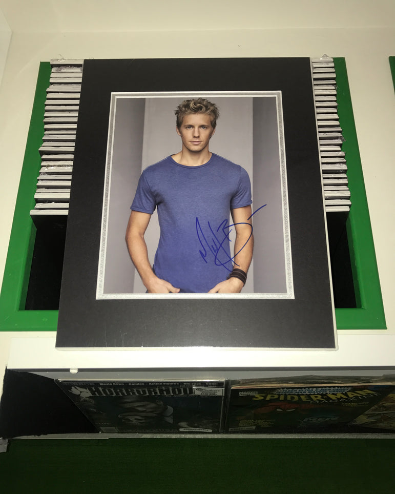 Matt Barr Autograph | Hellcats