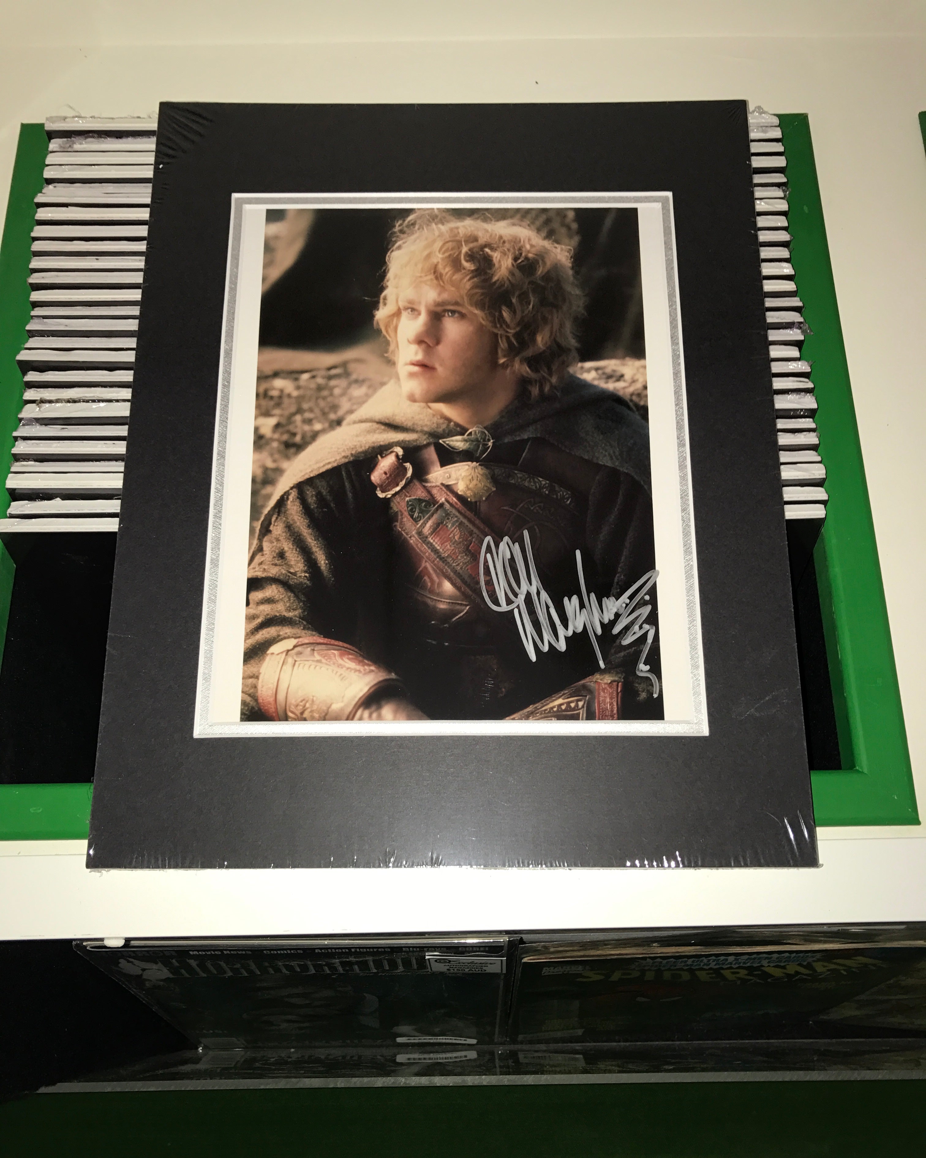 Dominic Monaghan Autograph | The Lord of the Rings
