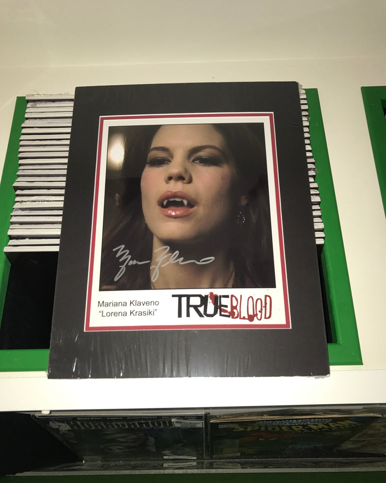 Mariana Klaveno Autograph | True Blood