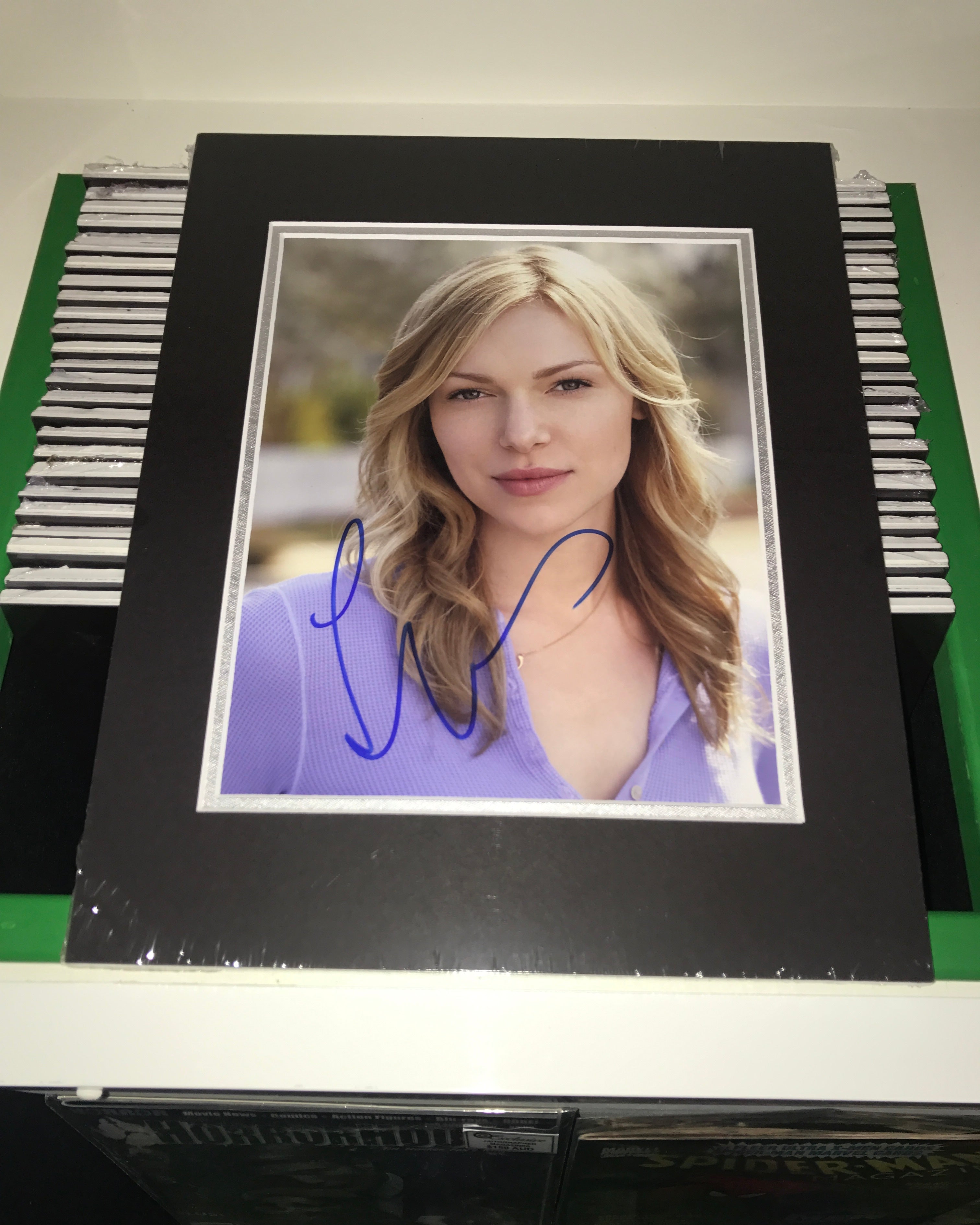 Laura Prepon Autograph | That 70s Show