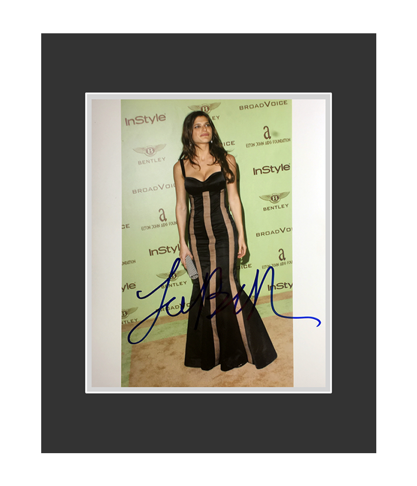 Lake Bell | Autographed 8x10 Photo