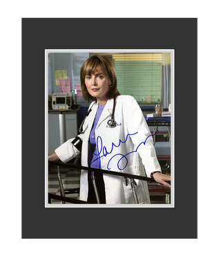Laura Innes | Autographed 8x10 Photo
