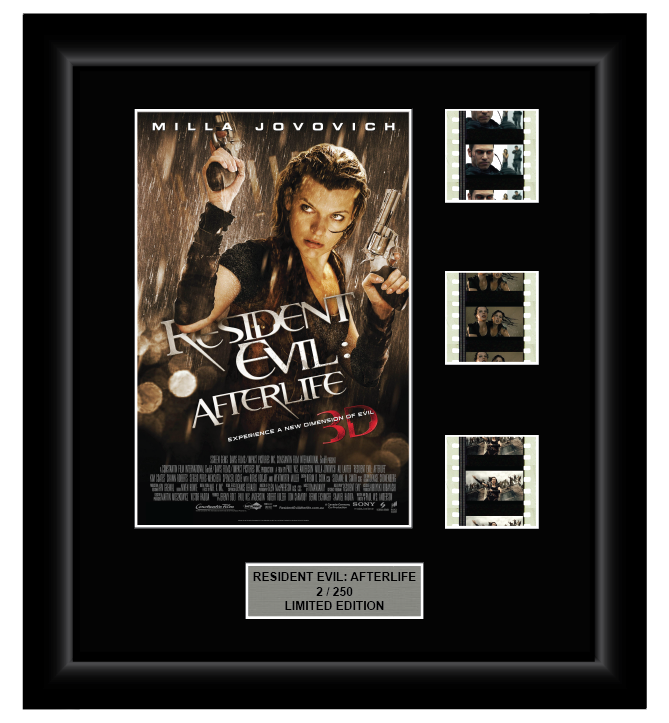 Resident Evil: Afterlife (2010) - 3 Cell Display