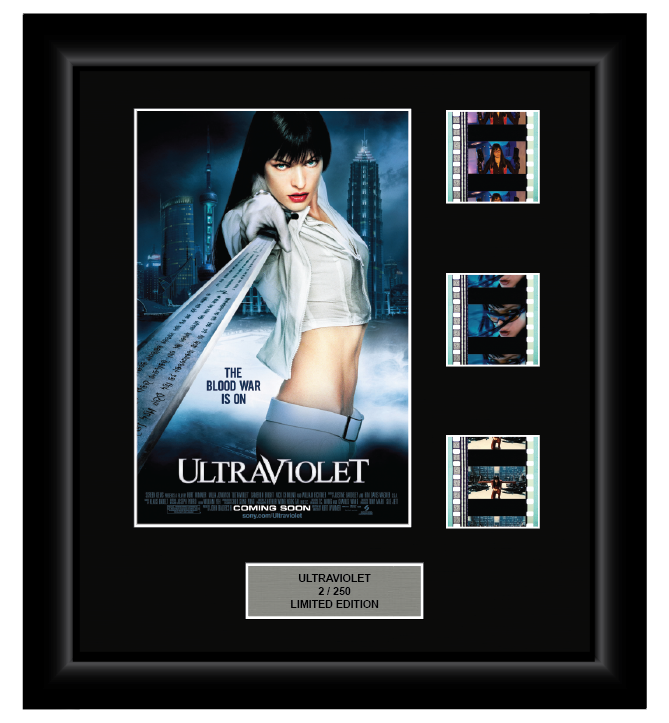 Ultraviolet (2006) - 3 Cell Display
