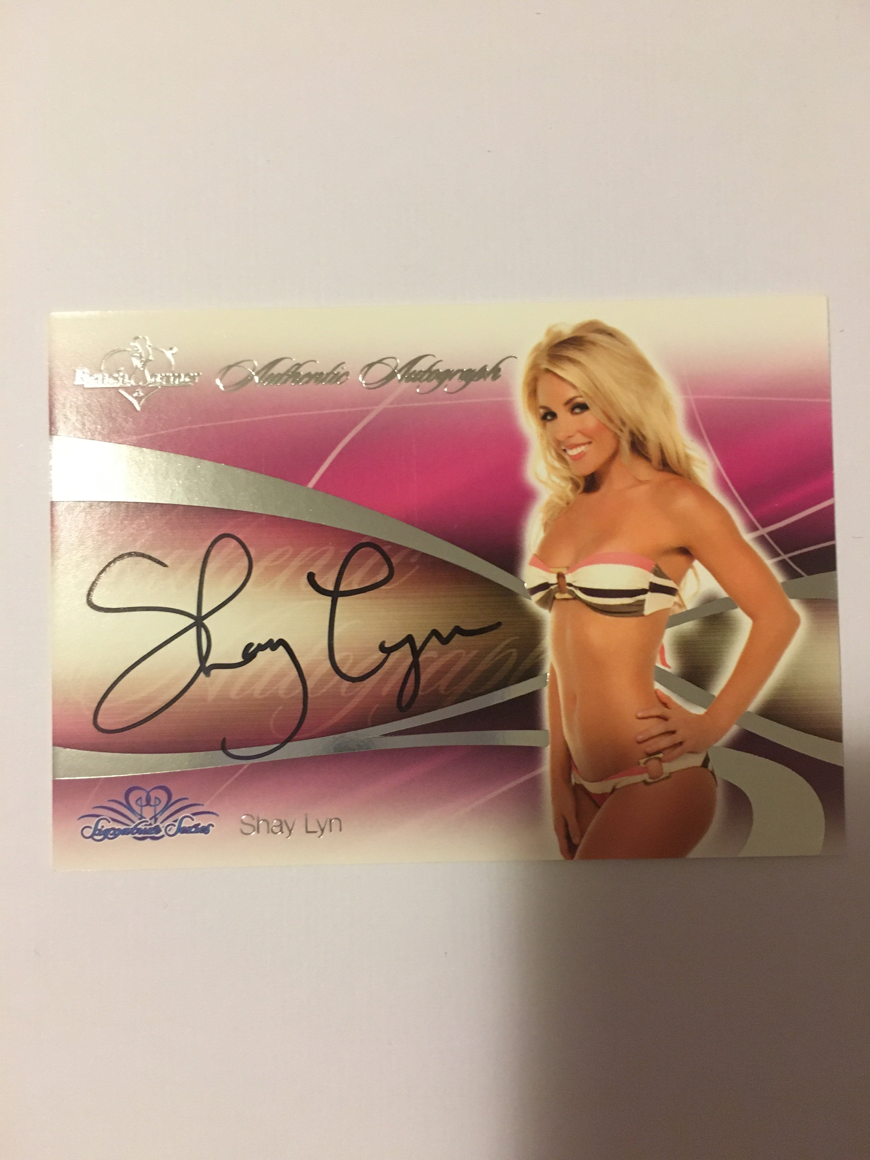 Shay Lyn - Autographed Benchwarmer Trading Card (4)