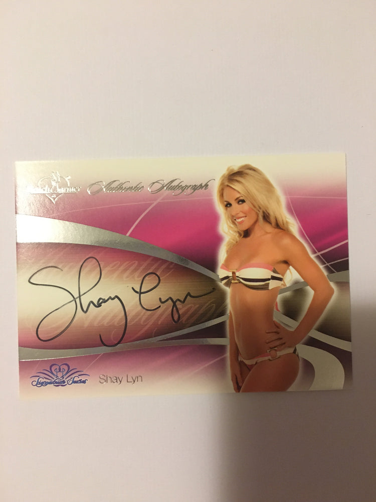 Shay Lyn - Autographed Benchwarmer Trading Card (1)